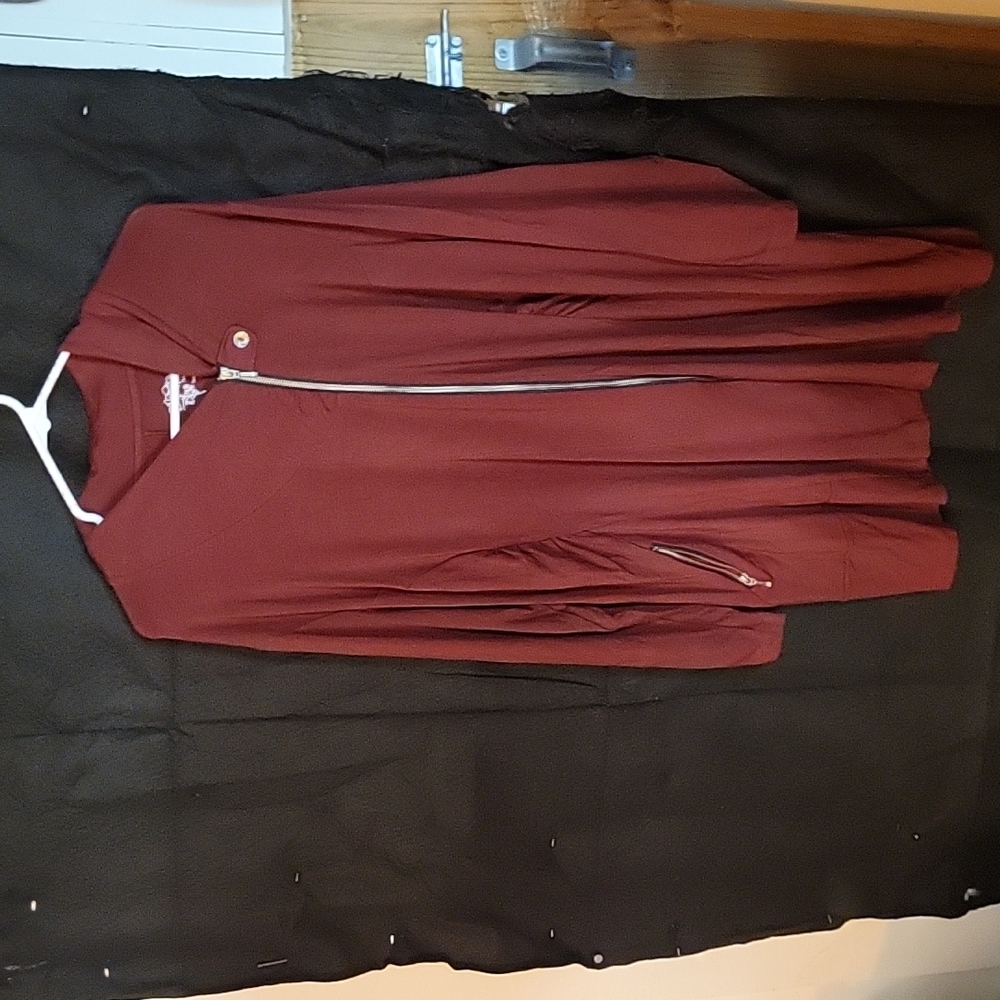 Diane Kennedy Merlot "Verve" tunic. 3x